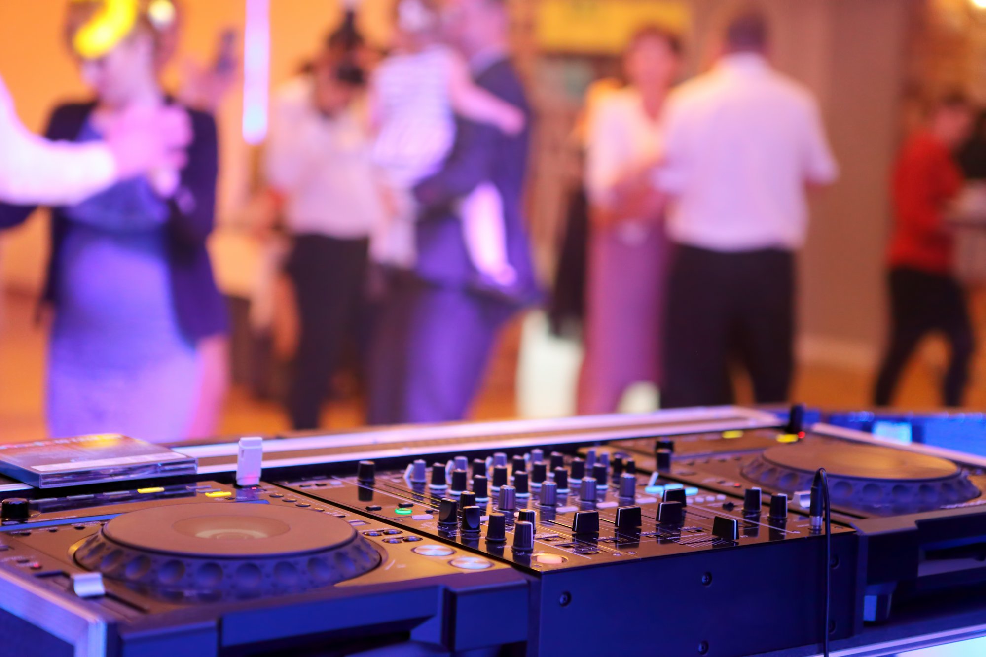 Individuelles, unverbindliches DJ Angebot für Ihre Party
